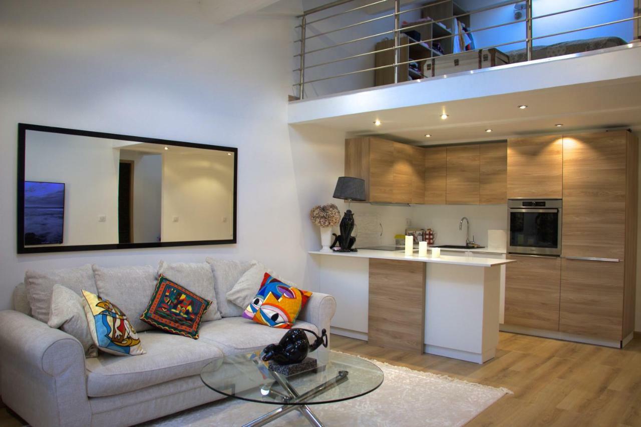 Duplex Fontaine - Appartement Duplex Coeur Vieil Antibes Old City Marche Provencal エクステリア 写真